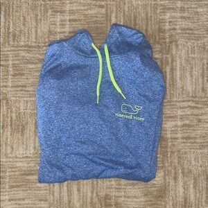 Vineyard vines hoodie